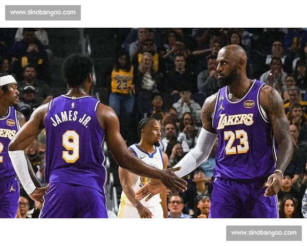 湖人对决马刺 争夺季后赛席位关键战全程回顾