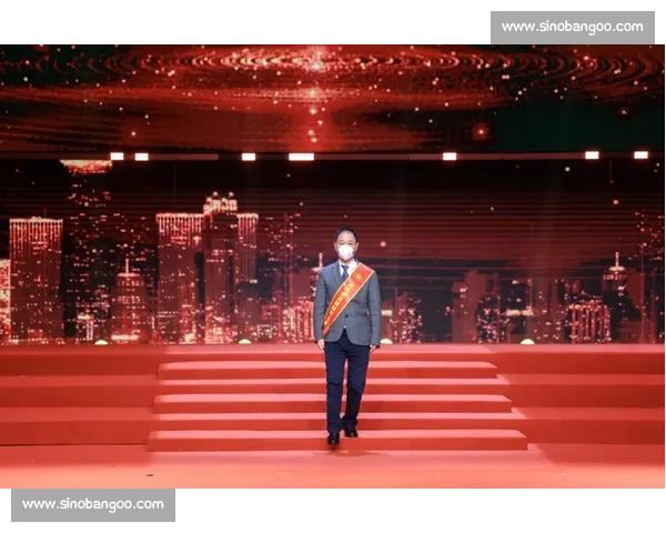 周龙精彩表现引领赛场风潮 力克强敌夺得荣誉再创新高 周龙精彩表现引领赛场风潮 力克强敌夺得荣誉再创新高